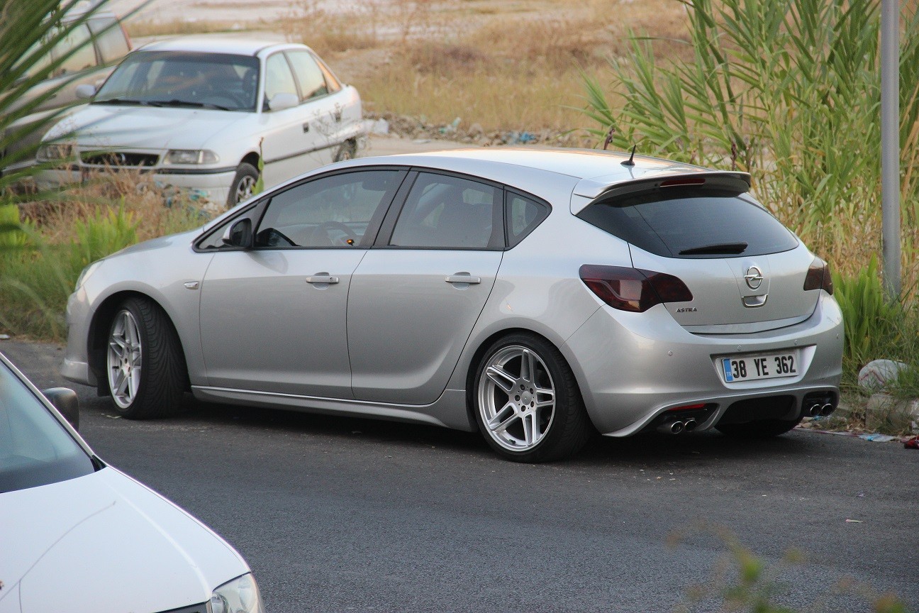 Opel Astra Tuning 2012