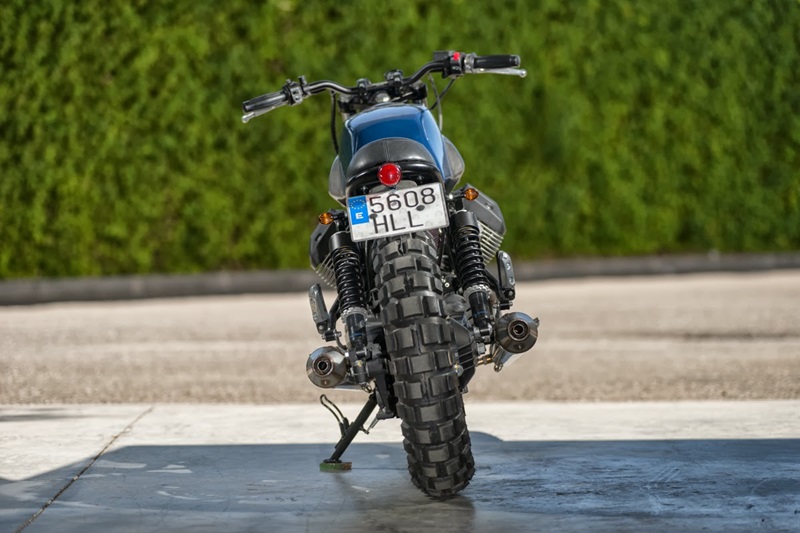 Moto Guzzi v7 Scrambler