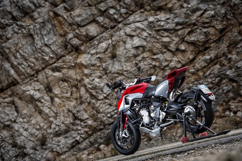 РњРѕС‚РѕС†РёРєР» MV Agusta Rivale 800