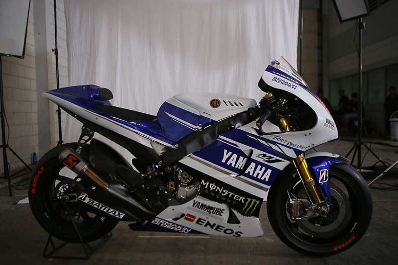 Yamaha m01