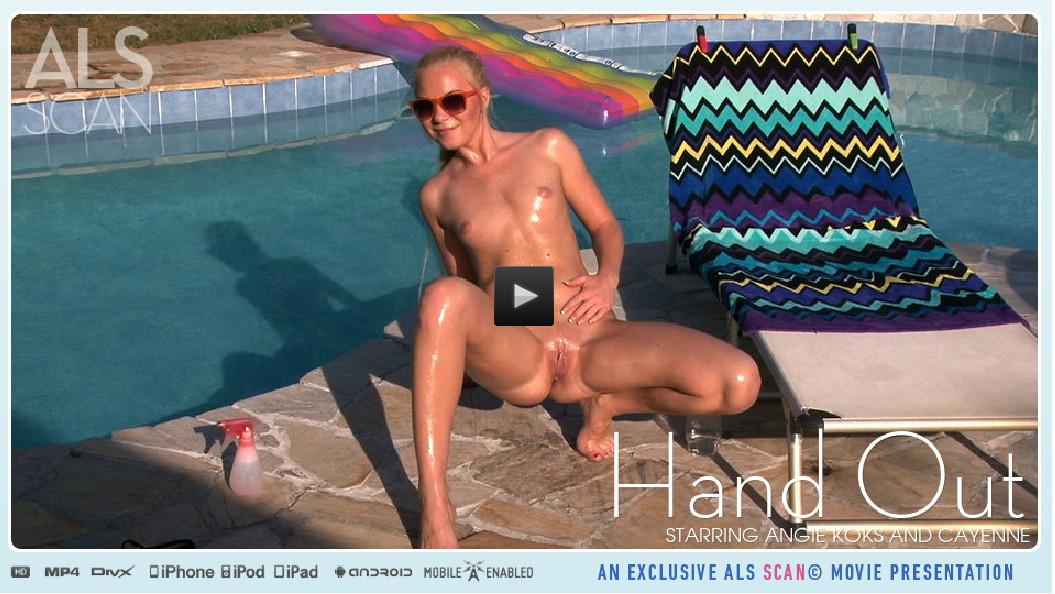 Angie Koks & Cayenne - Hand Out